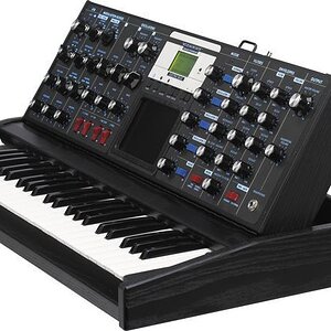 moog-music-minimoog-voyager-electric-blue-59291.jpg