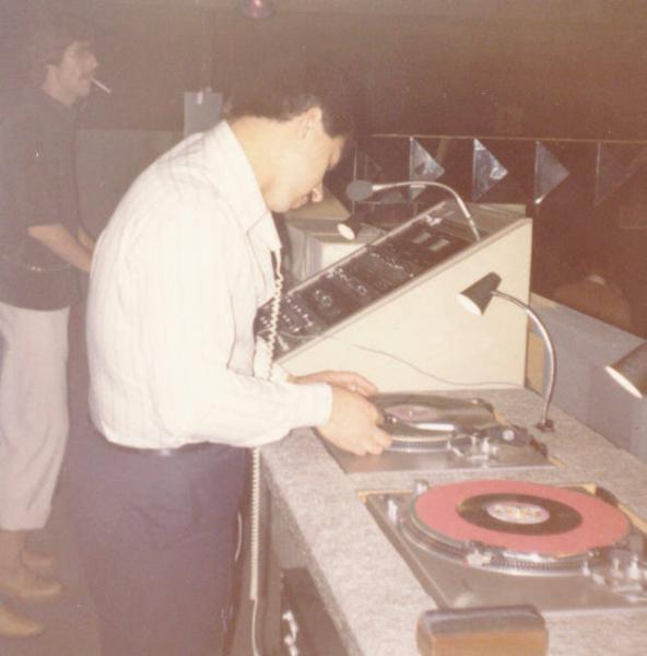 Frankie Beauchamp@hil LeBash discotheque in Central Pennsylvania 1976.jpg